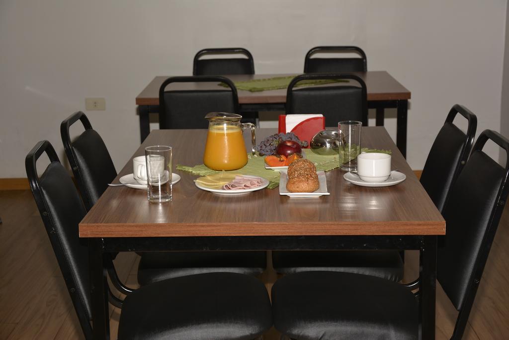 Hotel Salzburgo Ciudad del Este Rom bilde